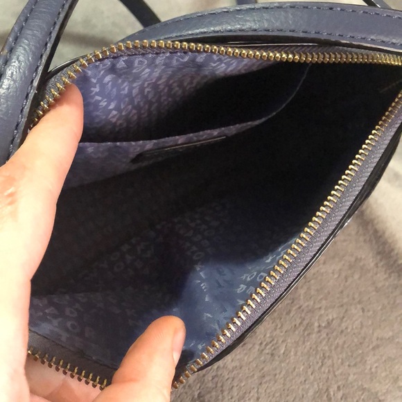 Kate Spade crossbody purse with cash up to $5 - Picture 3 of 5